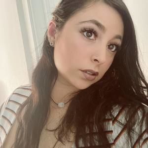 Meet your Posher, Sabrinita